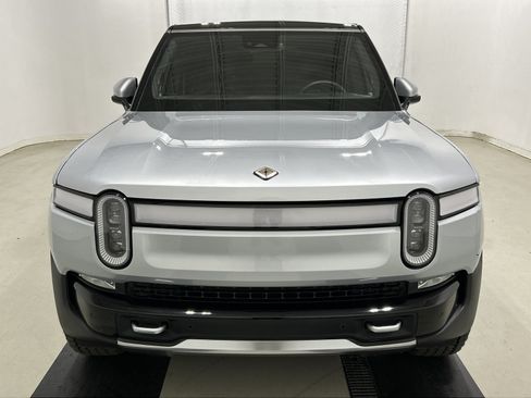 Used 2024 Rivian R1S Adventure Dual AWD/4WD image 8