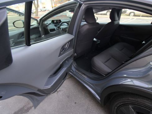 Used 2023 Toyota Prius LE image 23