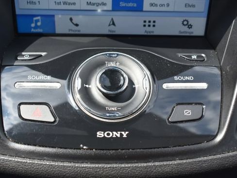 Used 2019 Ford Escape Titanium AWD/4WD image 32