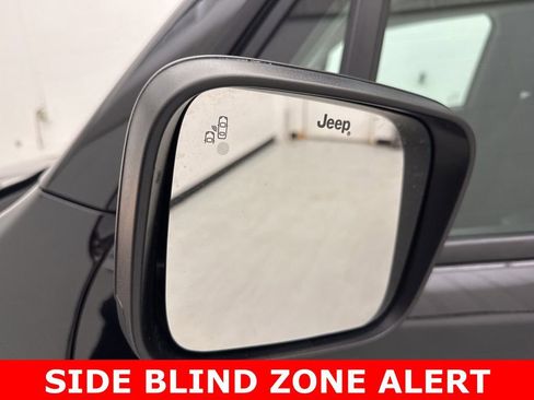 Used 2023 Jeep Renegade Latitude image 5