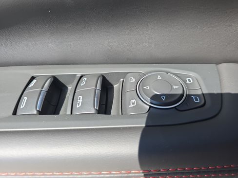 Used 2026 GMC Yukon AT4 Ultimate AWD/4WD image 29