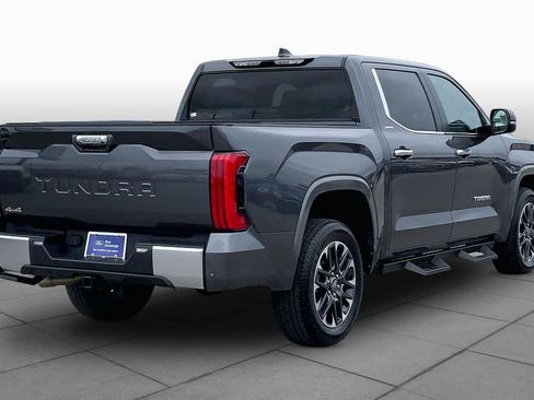 Used 2025 Toyota Tundra Limited AWD/4WD image 13