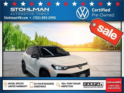 Certified 2025 Volkswagen Tiguan SE R-Line