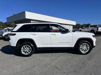 Used 2025 Jeep Grand Cherokee Laredo X video 2