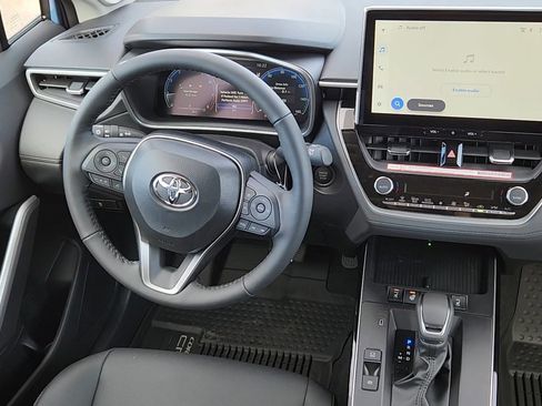 New 2026 Toyota Corolla Cross XLE image 5