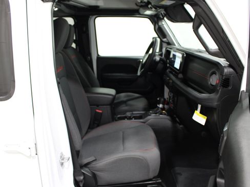 Used 2026 Jeep Gladiator Rubicon AWD/4WD image 24