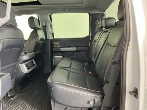 Used 2025 Ford F450 Lariat w/ FX4 Off-Road Package AWD/4WD image 31