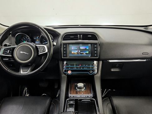 Used 2018 Jaguar F-PACE Prestige AWD/4WD image 21
