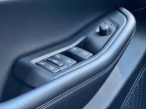 Used 2023 Jeep Grand Cherokee L Laredo image 27