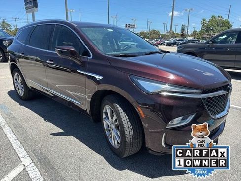 Used 2023 Buick Enclave Avenir FWD image 2