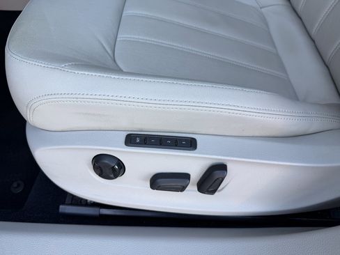 Used 2020 Volkswagen Passat 2.0T SEL image 30