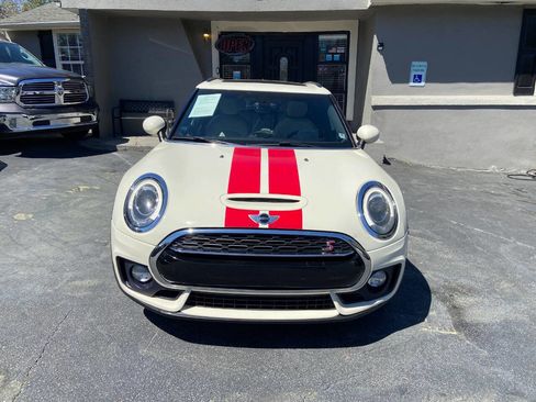 Used 2016 MINI Cooper Clubman S image 3