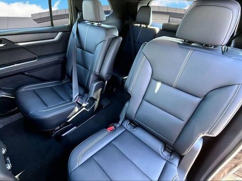 New 2026 GMC Acadia Elevation w/ Black Edition image 11