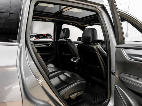 Used 2021 Cadillac XT6 Luxury FWD image 43