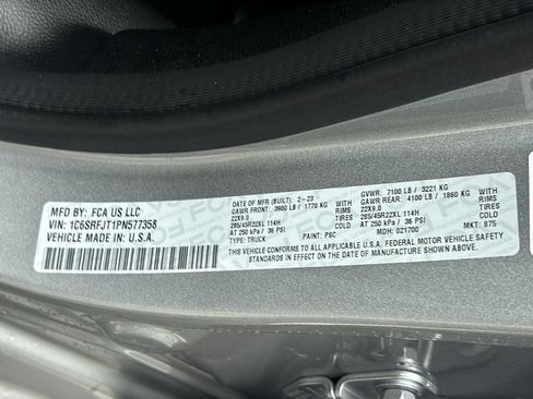 Used 2023 RAM 1500 Laramie AWD/4WD image 34