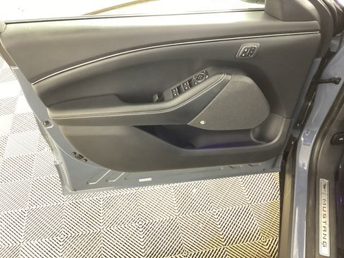 Used 2023 Ford Mustang Mach-E Premium image 17