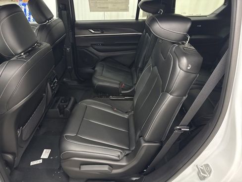 New 2025 Jeep Grand Cherokee L Limited w/ Trailer Tow Package image 5