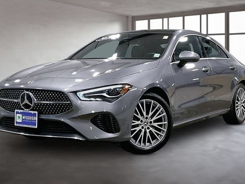Used 2024 Mercedes-Benz CLA 250 4MATIC image 1