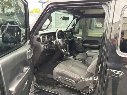 Used 2019 Jeep Wrangler Unlimited Sport S AWD/4WD image 21