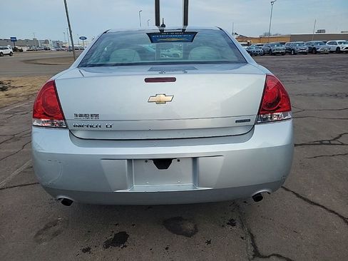 Used 2016 Chevrolet Impala LT image 5