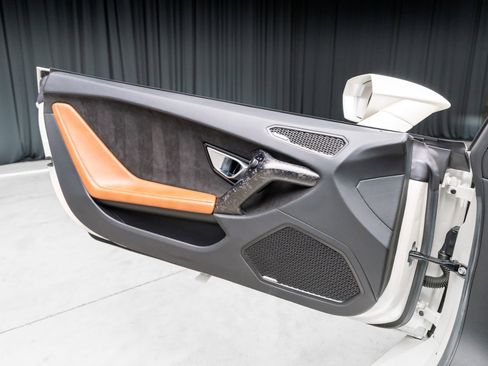 Used 2021 Lamborghini Huracan EVO RWD image 68