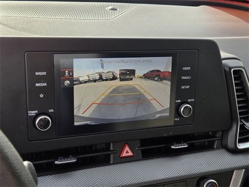 Used 2023 Kia Sportage LX image 21