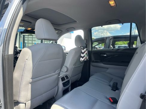 Used 2022 Honda Pilot EX-L image 6