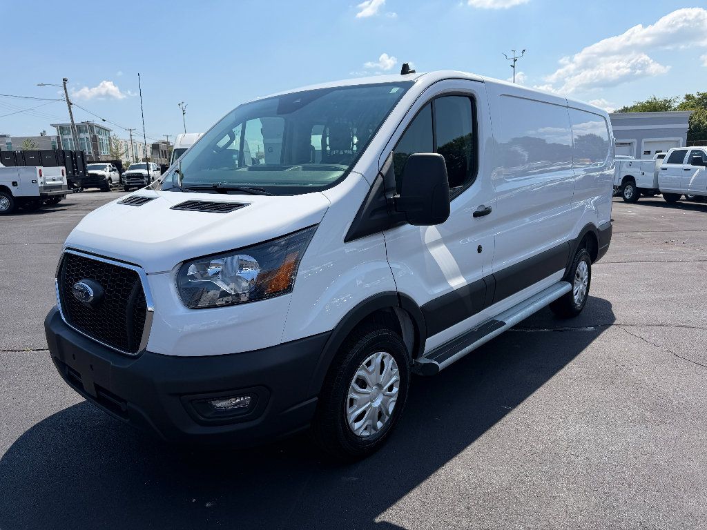 Used 2025 Ford Transit 250 Low Roof w/ Exterior Upgrade Package RWD image 4
