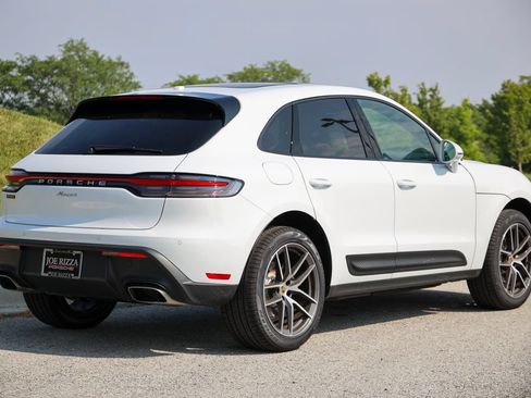 Certified 2026 Porsche Macan AWD/4WD image 30
