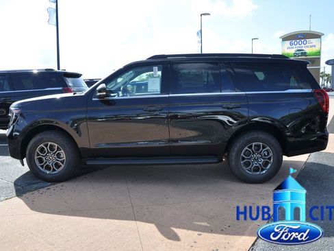 New 2026 Ford Expedition Active RWD image 2