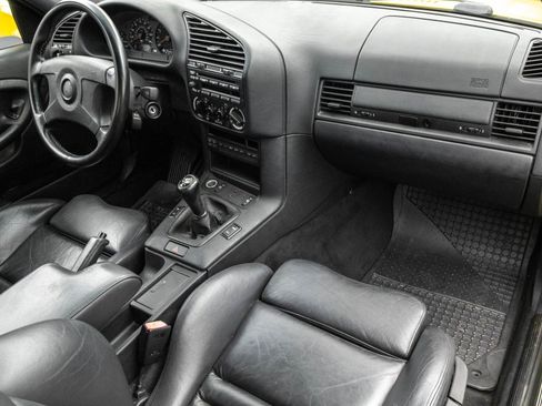 Used 1995 BMW M3 Coupe image 17