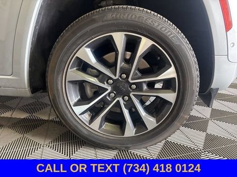 Used 2023 Jeep Grand Cherokee L Overland AWD/4WD image 56