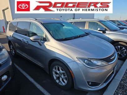 Used 2020 Chrysler Pacifica Touring-L w/ Tire & Wheel Group