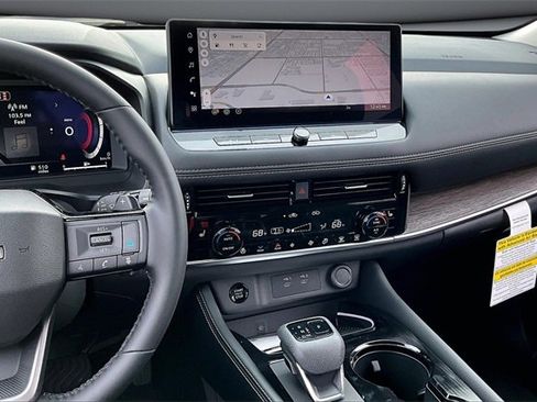 New 2026 Nissan Rogue Platinum image 6