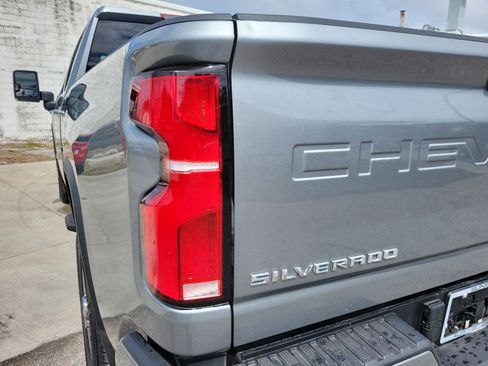 Certified 2025 Chevrolet Silverado 2500 High Country w/ High Country Premium Package AWD/4WD image 10