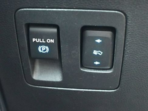 Used 2020 Ford F150 Platinum w/ Equipment Group 701A Luxury AWD/4WD image 14