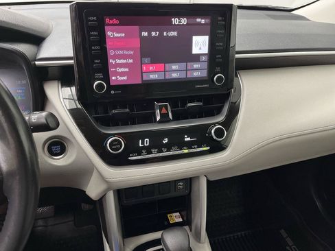 Used 2022 Toyota Corolla Cross LE AWD/4WD image 14