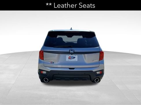 Used 2023 Honda Passport EX-L image 4