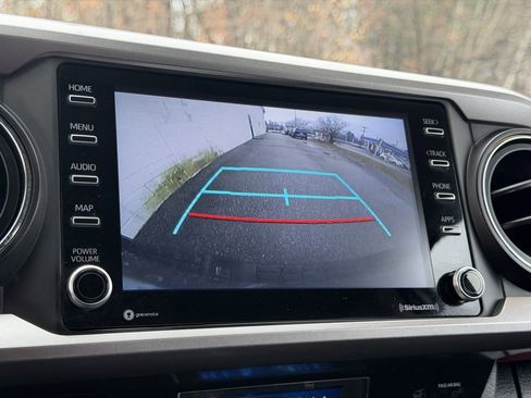 Used 2022 Toyota Tacoma SR5 image 7