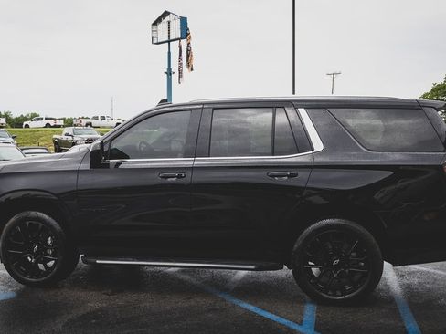 Used 2021 Chevrolet Tahoe LT AWD/4WD image 3