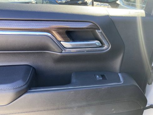 Used 2024 Chevrolet Silverado 1500 LT image 23