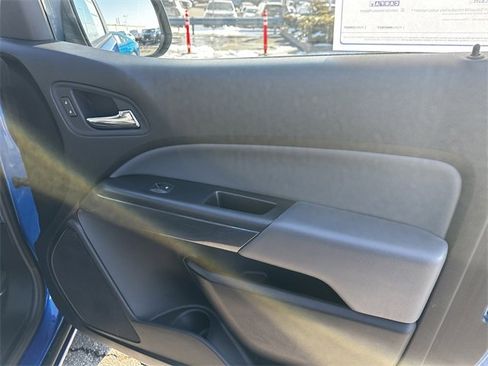 Used 2019 Chevrolet Colorado Z71 image 35