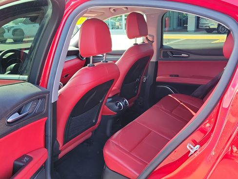 Used 2020 Alfa Romeo Stelvio Ti AWD/4WD image 13