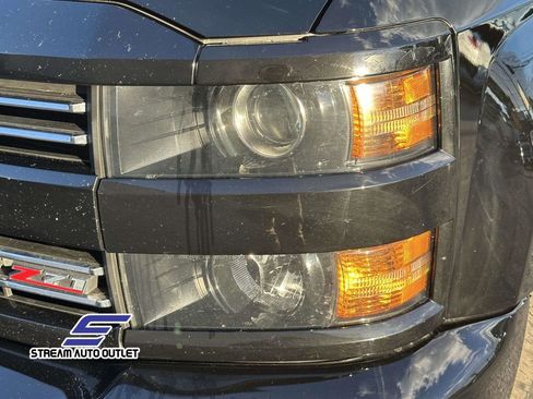 Used 2018 Chevrolet Silverado 2500 LTZ image 10