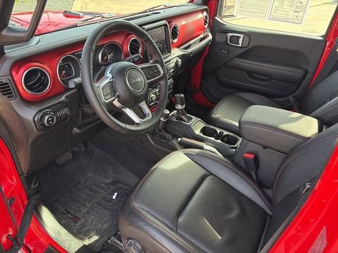 Used 2022 Jeep Gladiator Rubicon w/ Cold Weather Group image 13