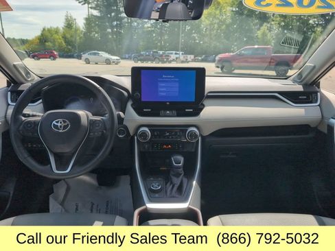 Used 2023 Toyota RAV4 Limited AWD/4WD image 15