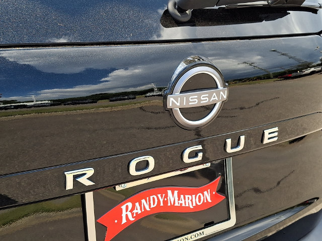 Used 2023 Nissan Rogue S FWD image 29