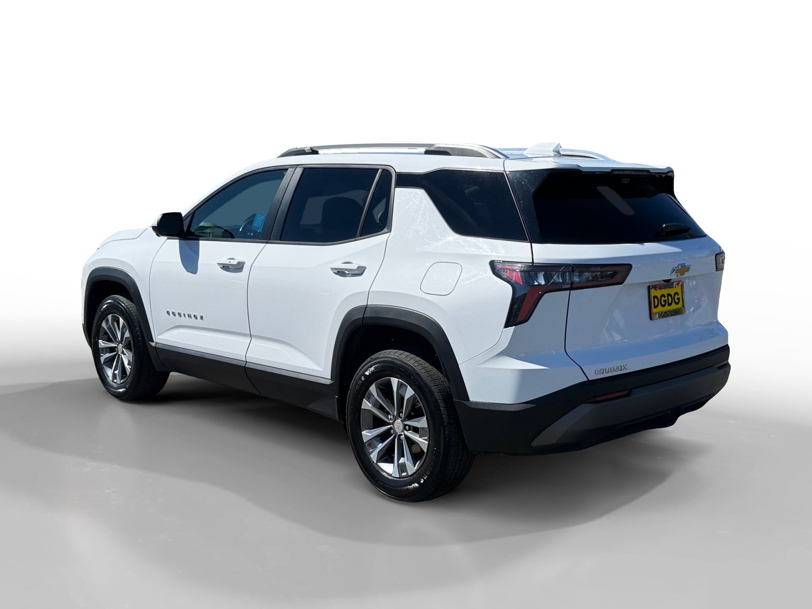 Used 2025 Chevrolet Equinox LT w/ Convenience Package II FWD image 3