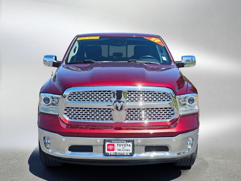 Used 2017 RAM 1500 Laramie w/ Convenience Group AWD/4WD image 8