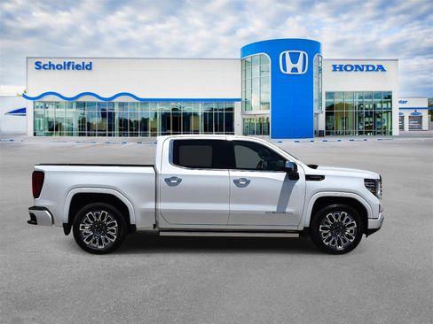 Used 2025 GMC Sierra 1500 Denali Ultimate AWD/4WD image 2